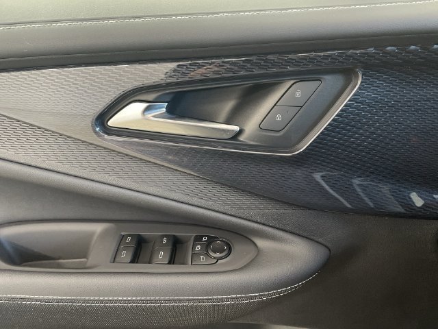2025 Chevrolet Blazer EV LT - Photo 28