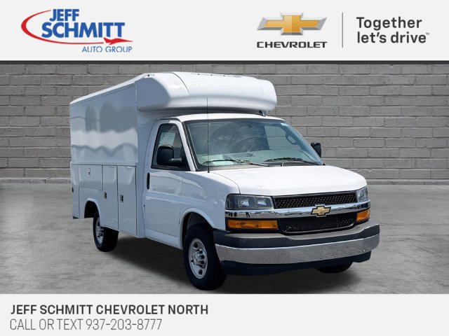 2026 Chevrolet Express Cutaway Base