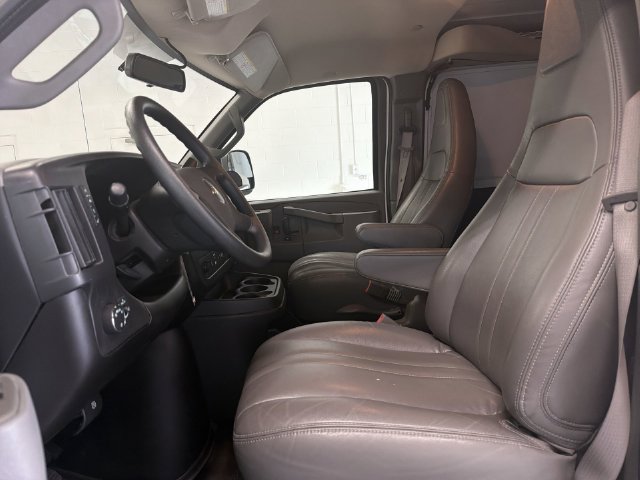 2025 Chevrolet Express Cargo Work Van - Photo 21
