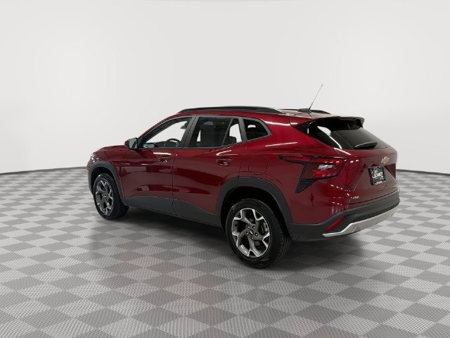 2025 Chevrolet Trax LT - Photo 10
