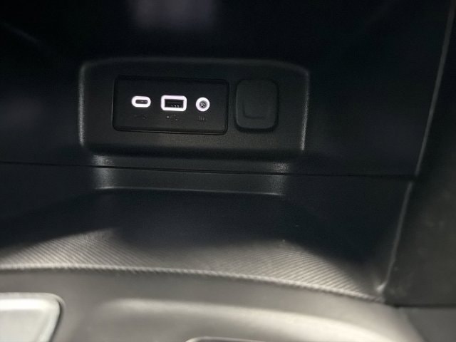 2024 Chevrolet Equinox LT - Photo 29