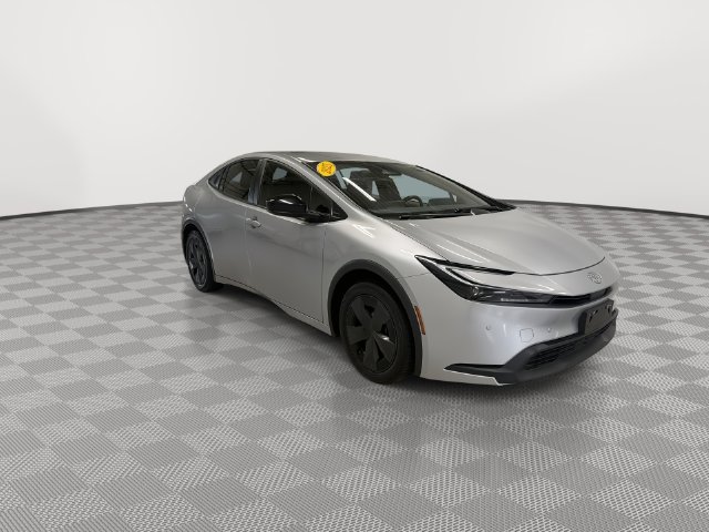 Used 2025 Toyota Prius LE Hatchback
