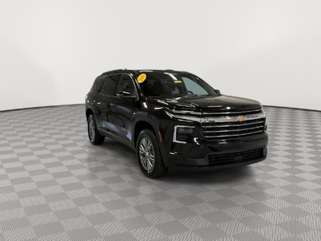 Used 2026 Chevrolet Traverse LT SUV