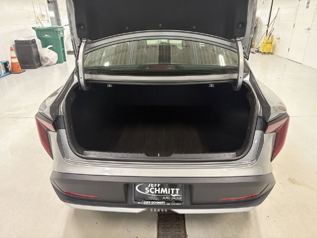 2025 Kia K4 LXS - Photo 16