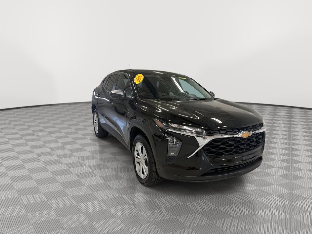 Used 2026 Chevrolet Trax LS SUV