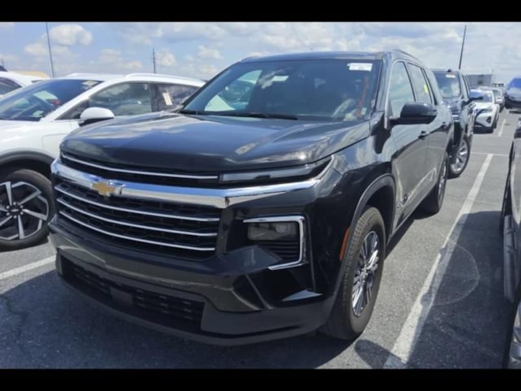 Used 2026 Chevrolet Traverse LT SUV