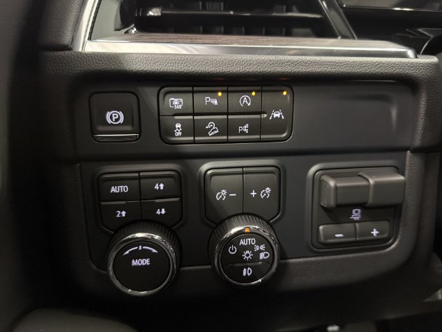 2026 Chevrolet Tahoe LT - Photo 33