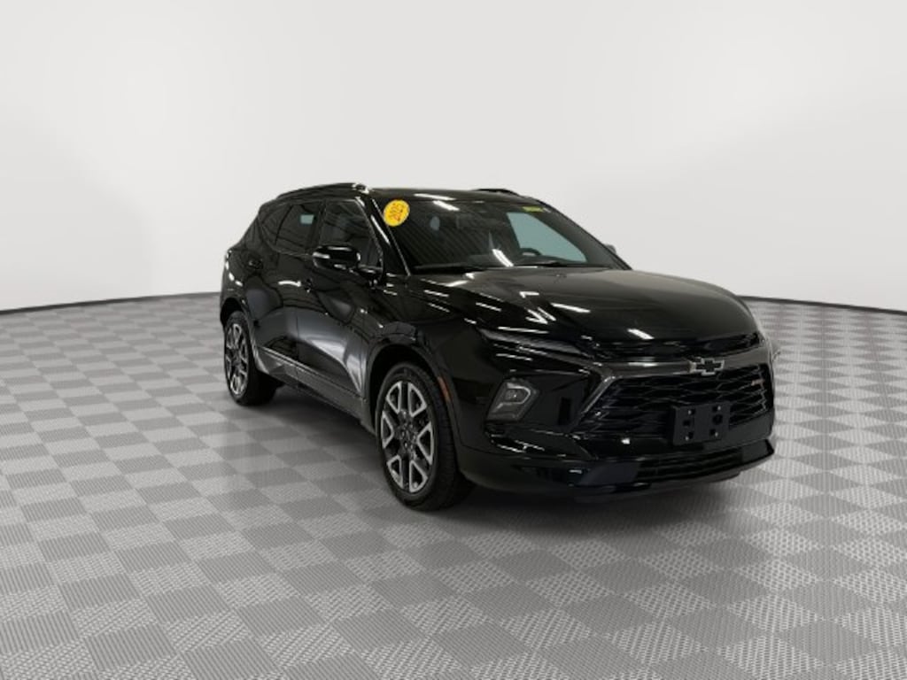 Used 2025 Chevrolet Blazer RS SUV