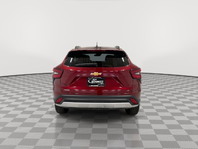 2025 Chevrolet Trax LT - Photo 12
