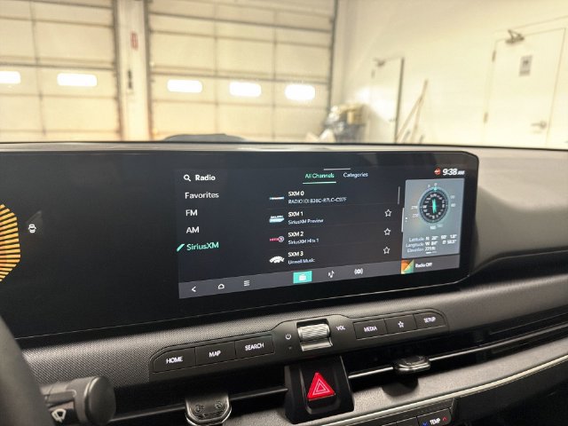 2025 Kia K4 LXS - Photo 23
