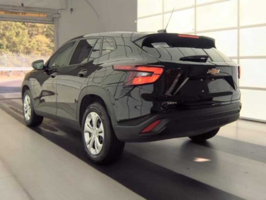 Used 2026 Chevrolet Trax LS SUV