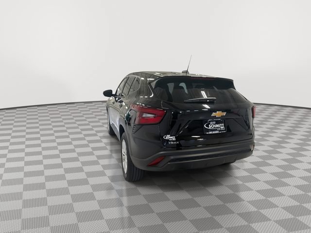 2026 Chevrolet Trax LS - Photo 10