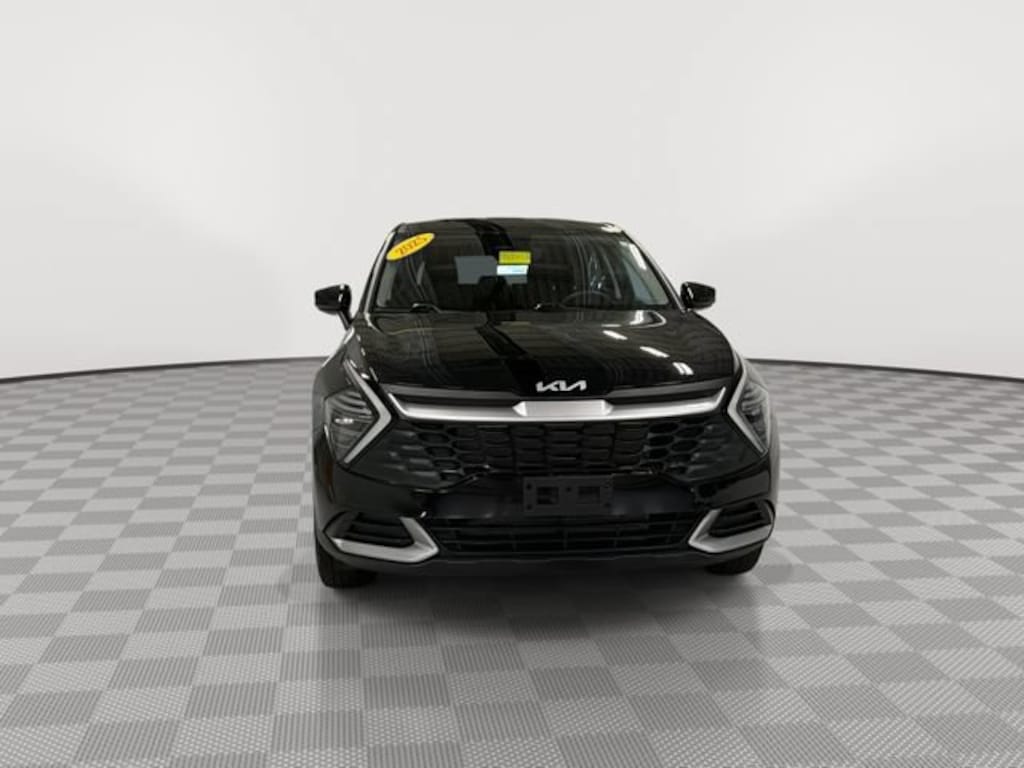 Used 2025 Kia Sportage LX SUV