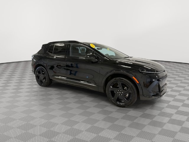2026 Chevrolet Equinox EV RS - Photo 16