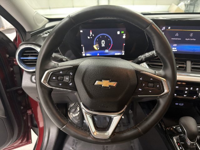 2025 Chevrolet Trax LT - Photo 31