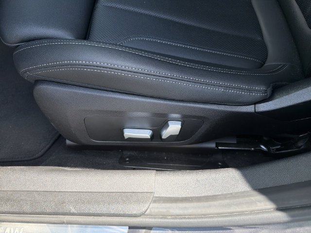 2022 BMW 3 Series 330i - Photo 21