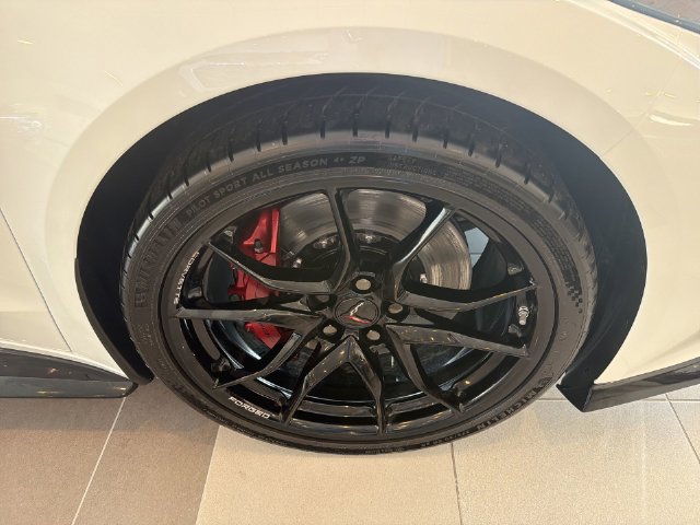 2027 Chevrolet Corvette 2LT - Photo 14