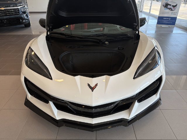 2027 Chevrolet Corvette 2LT - Photo 16
