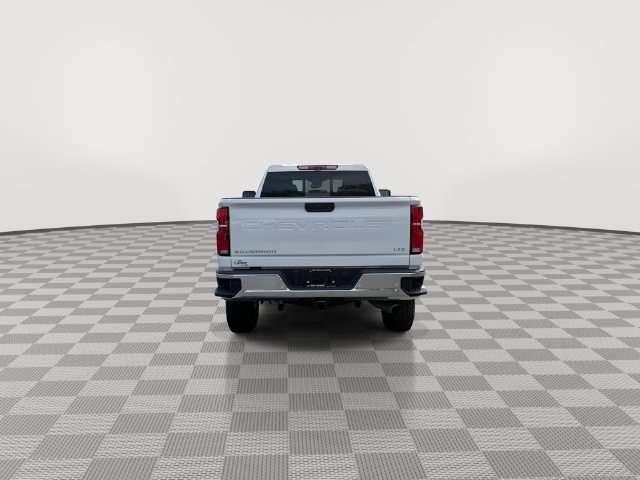 2025 Chevrolet Silverado 3500HD LTZ - Photo 10