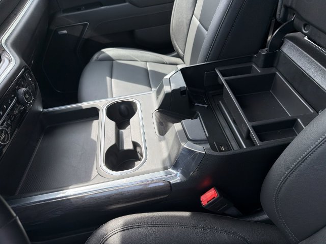 2025 Chevrolet Silverado 3500HD LTZ - Photo 24