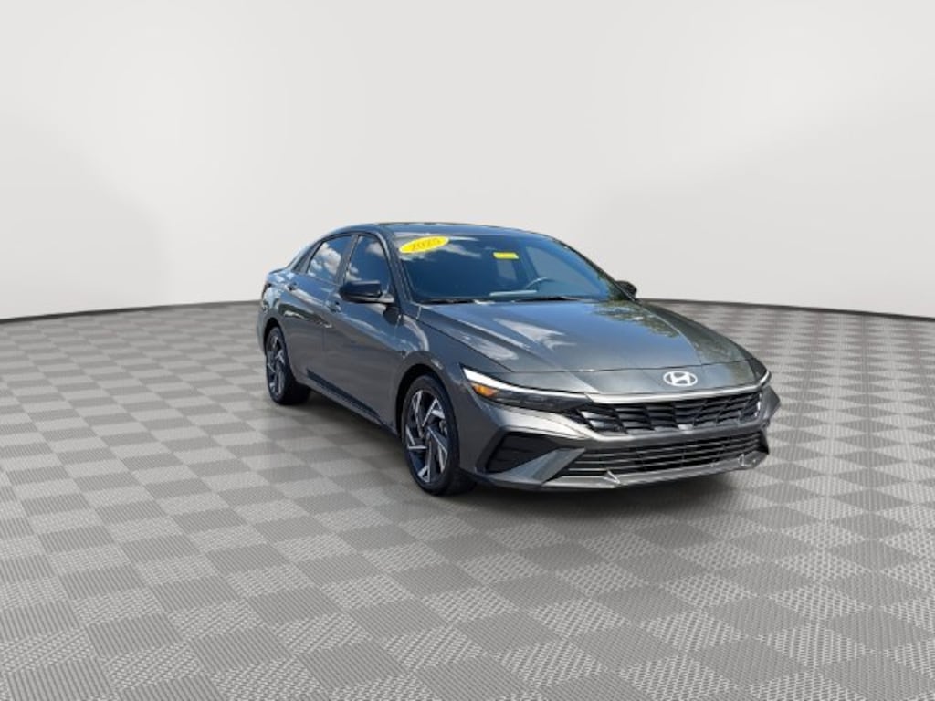 Used 2025 Hyundai Elantra SEL Sport Sedan