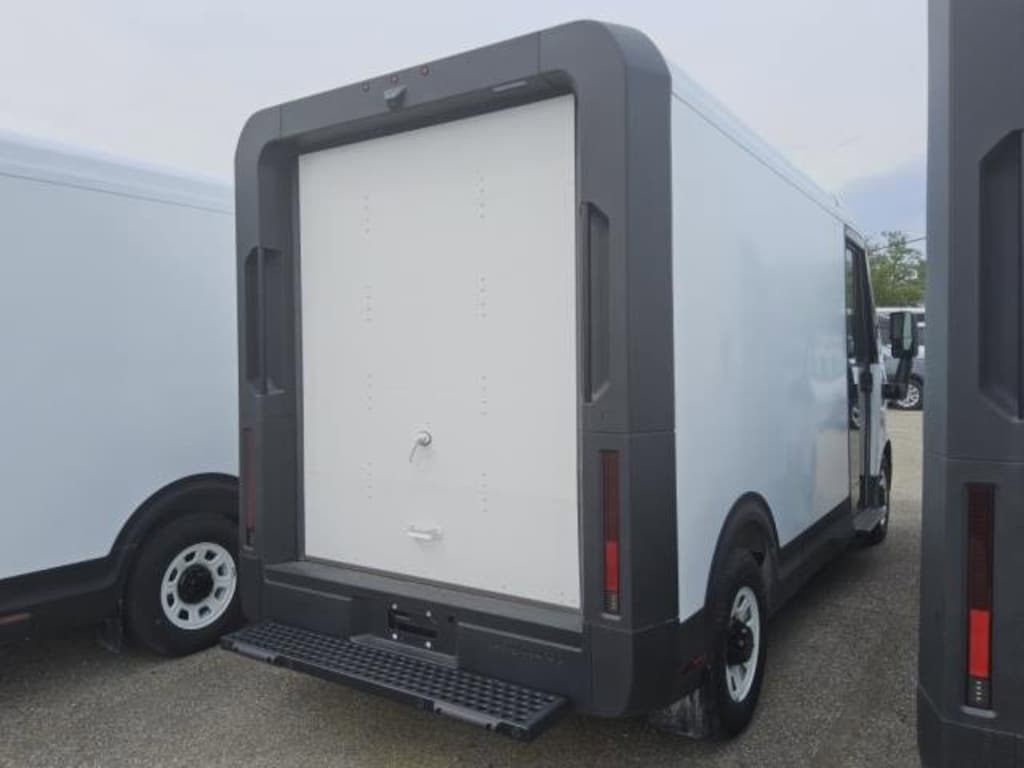 Used 2024 Brightdrop Zevo 400 EJY Van