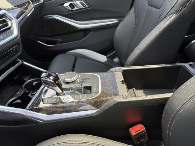 2022 BMW 3 Series 330i - Photo 24
