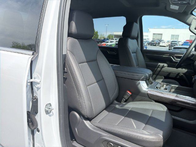 2025 Chevrolet Silverado 3500HD LTZ - Photo 19