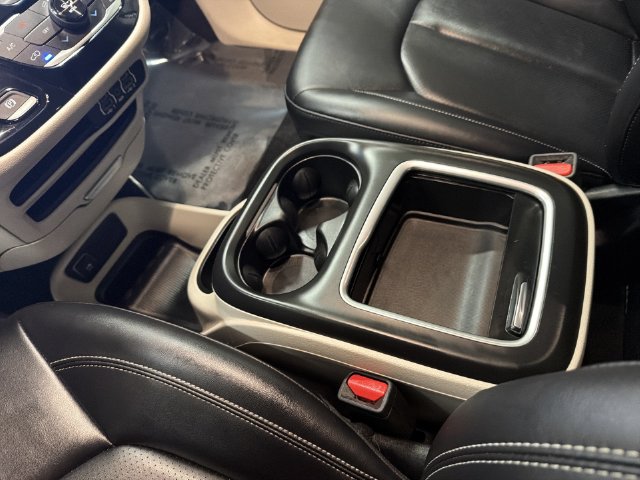 2024 Chrysler Pacifica Touring L - Photo 24