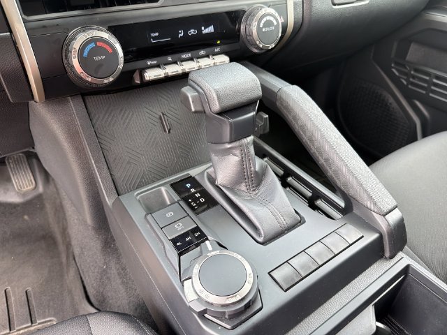 2024 Toyota Tacoma SR - Photo 26