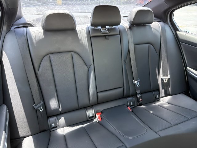 2022 BMW 3 Series 330i - Photo 16