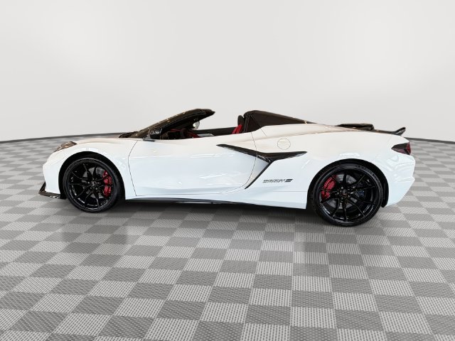 2027 Chevrolet Corvette 2LT - Photo 6