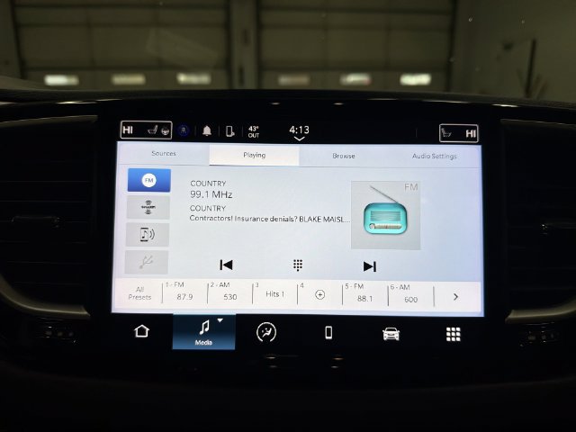 2024 Chrysler Pacifica Touring L - Photo 25