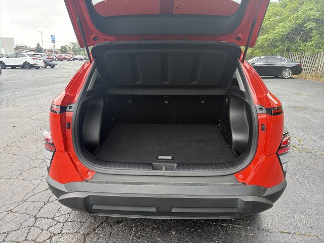 2025 Hyundai Kona SEL - Photo 15
