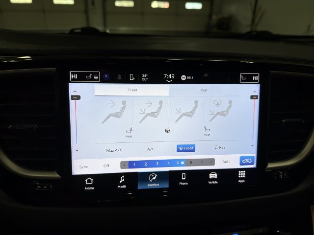 2024 Chrysler Pacifica Touring L - Photo 29