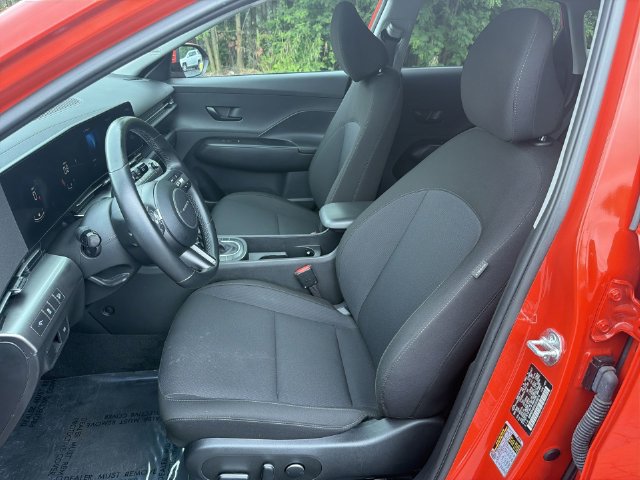 2025 Hyundai Kona SEL - Photo 19