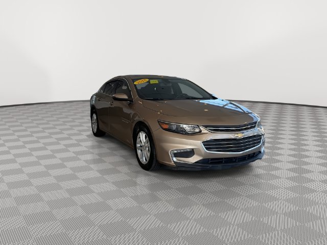 Used 2018 Chevrolet Malibu 1LT with VIN 1G1ZD5ST1JF135060 for sale in Miamisburg, OH