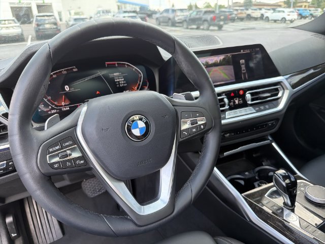 2022 BMW 3 Series 330i - Photo 17