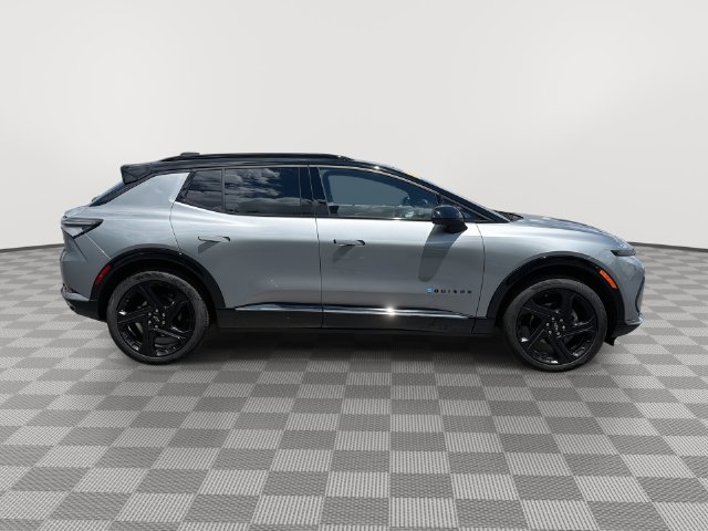 2026 Chevrolet Equinox EV RS - Photo 13