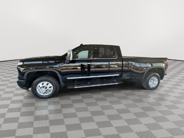 2026 Chevrolet Silverado 3500HD High Country - Photo 7
