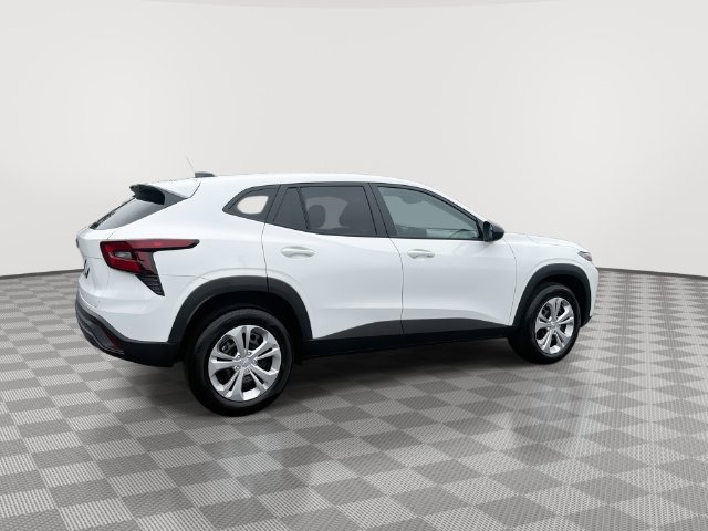 2026 Chevrolet Trax LS - Photo 12