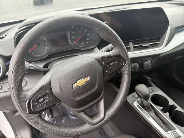 2026 Chevrolet Trax LS - Photo 18