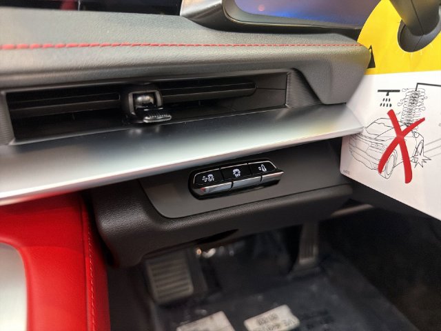 2027 Chevrolet Corvette 2LT - Photo 29