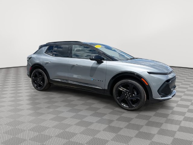 2026 Chevrolet Equinox EV RS - Photo 14
