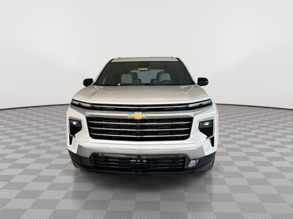 Used 2024 Chevrolet Traverse Premier SUV