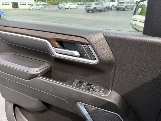 2025 GMC Sierra 1500 SLT - Photo 23