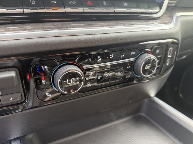 2025 Chevrolet Silverado 3500HD LTZ - Photo 32