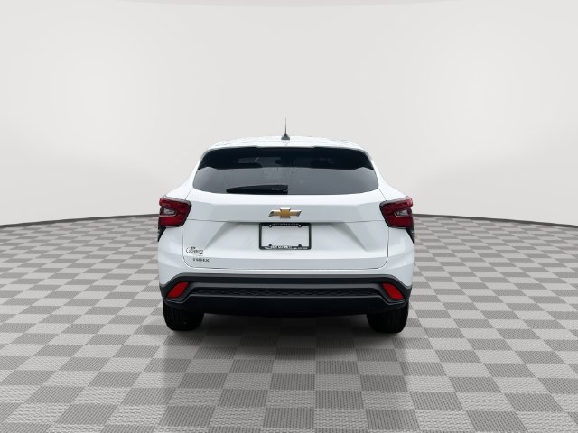 2026 Chevrolet Trax LS - Photo 10