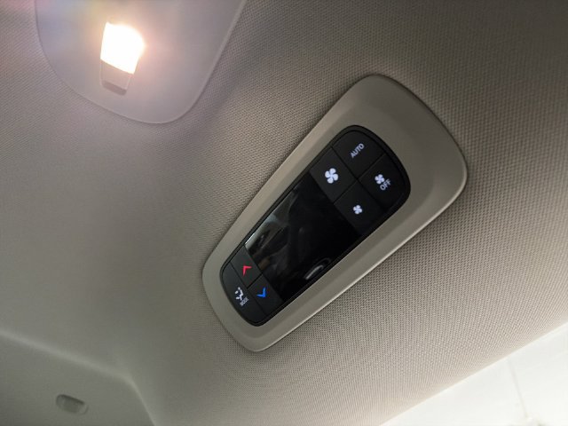 2024 Chrysler Pacifica Touring L - Photo 16