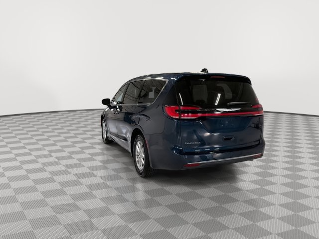 2024 Chrysler Pacifica Touring L - Photo 8